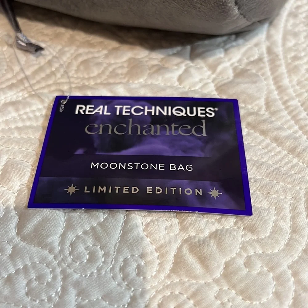 Real Techniques Enchanted‎ Moonstone Bag, NWT